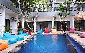Summer Of Surf Hostel Uluwatu