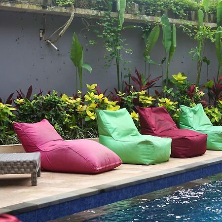 Summer Of Surf Hostel Uluwatu Ungasan  Bagian luar foto