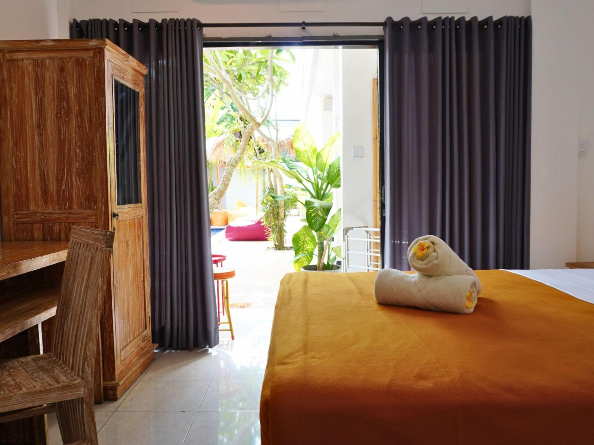 Summer Of Surf Hostel Uluwatu Ungasan  Bagian luar foto