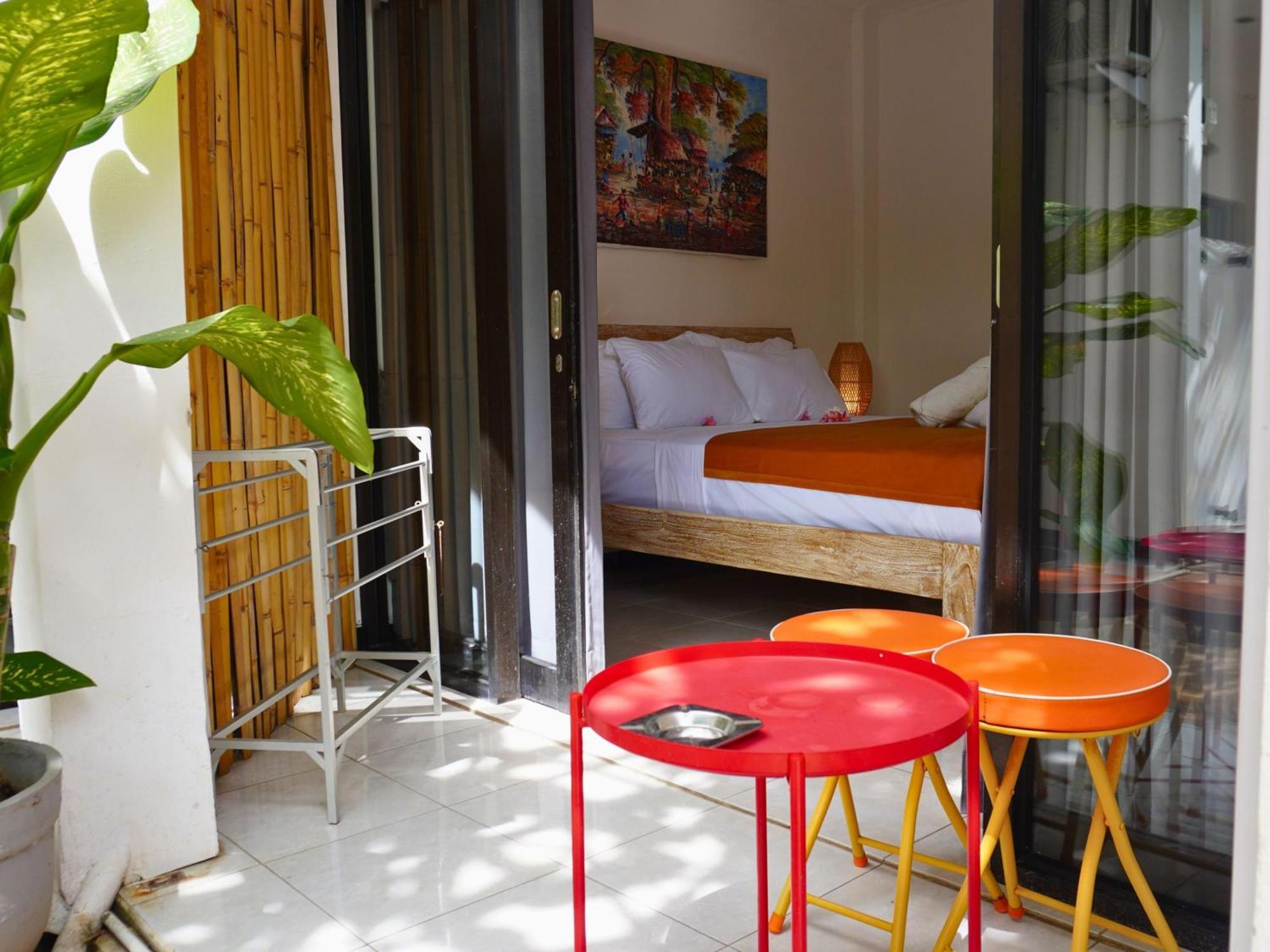 Summer Of Surf Hostel Uluwatu Ungasan  Bagian luar foto
