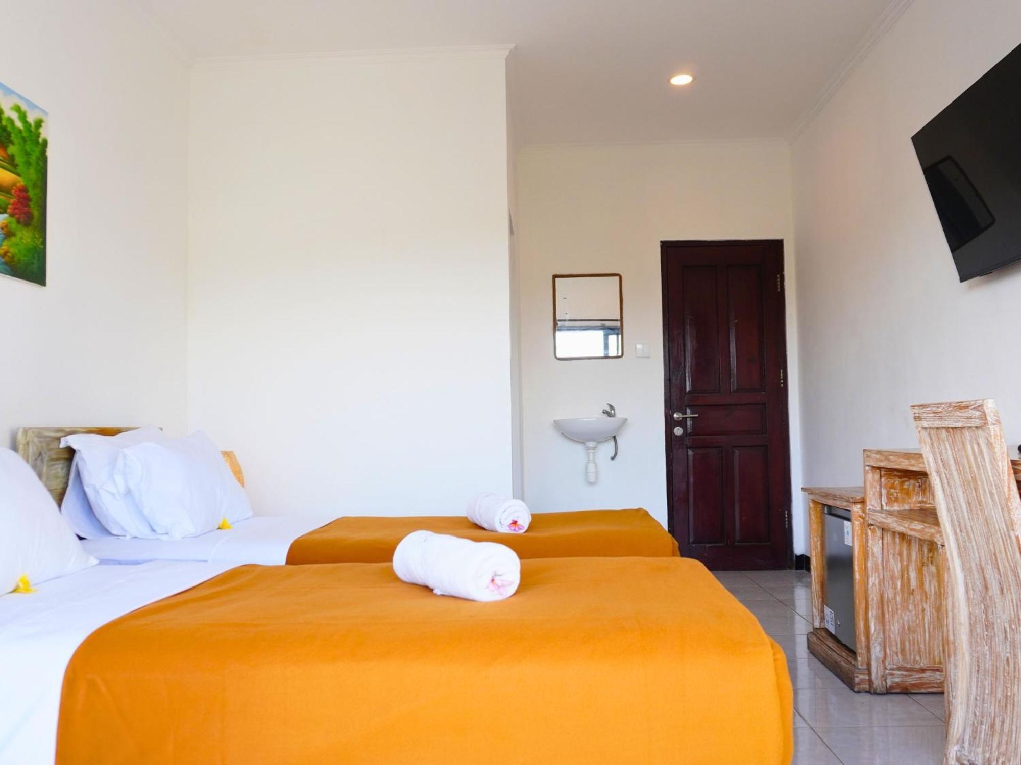 Summer Of Surf Hostel Uluwatu Ungasan  Bagian luar foto