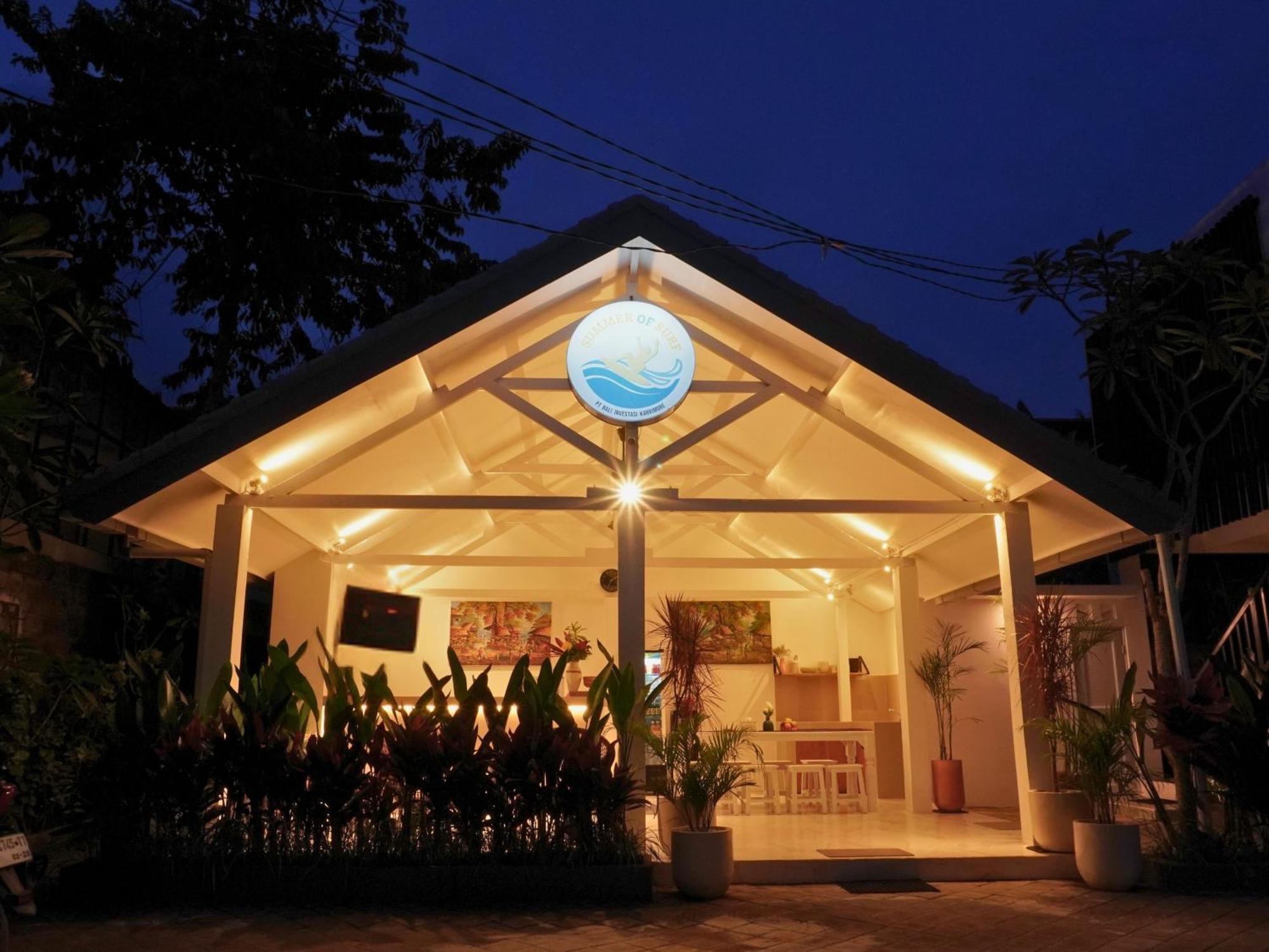 Summer Of Surf Hostel Uluwatu Ungasan  Bagian luar foto